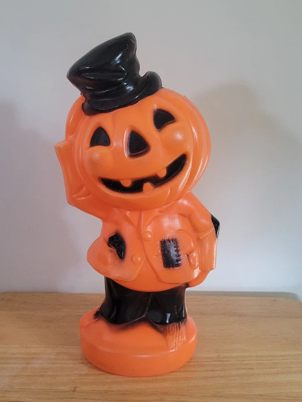 Empire Halloween 1969 Jack-O-Lantern Scarecrow Orange Black Blow Mold Plastic